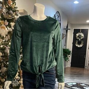 Green Velvet Women's Top